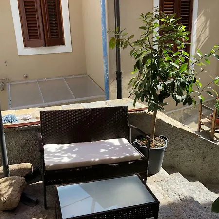 Apartment Al Castello San Piero Patti