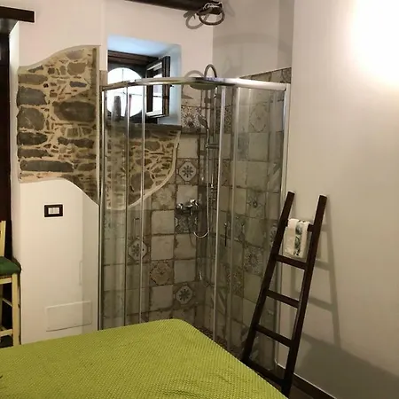 Al Castello Apartment *